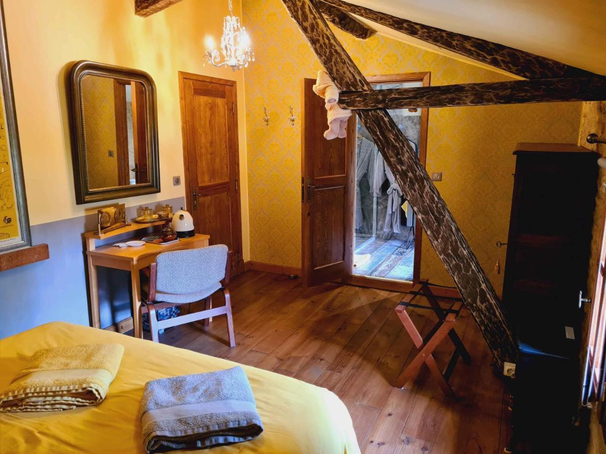 Hotel Ferme De Tayac - Charme Avec Pool Les Eyzies Exteriér fotografie